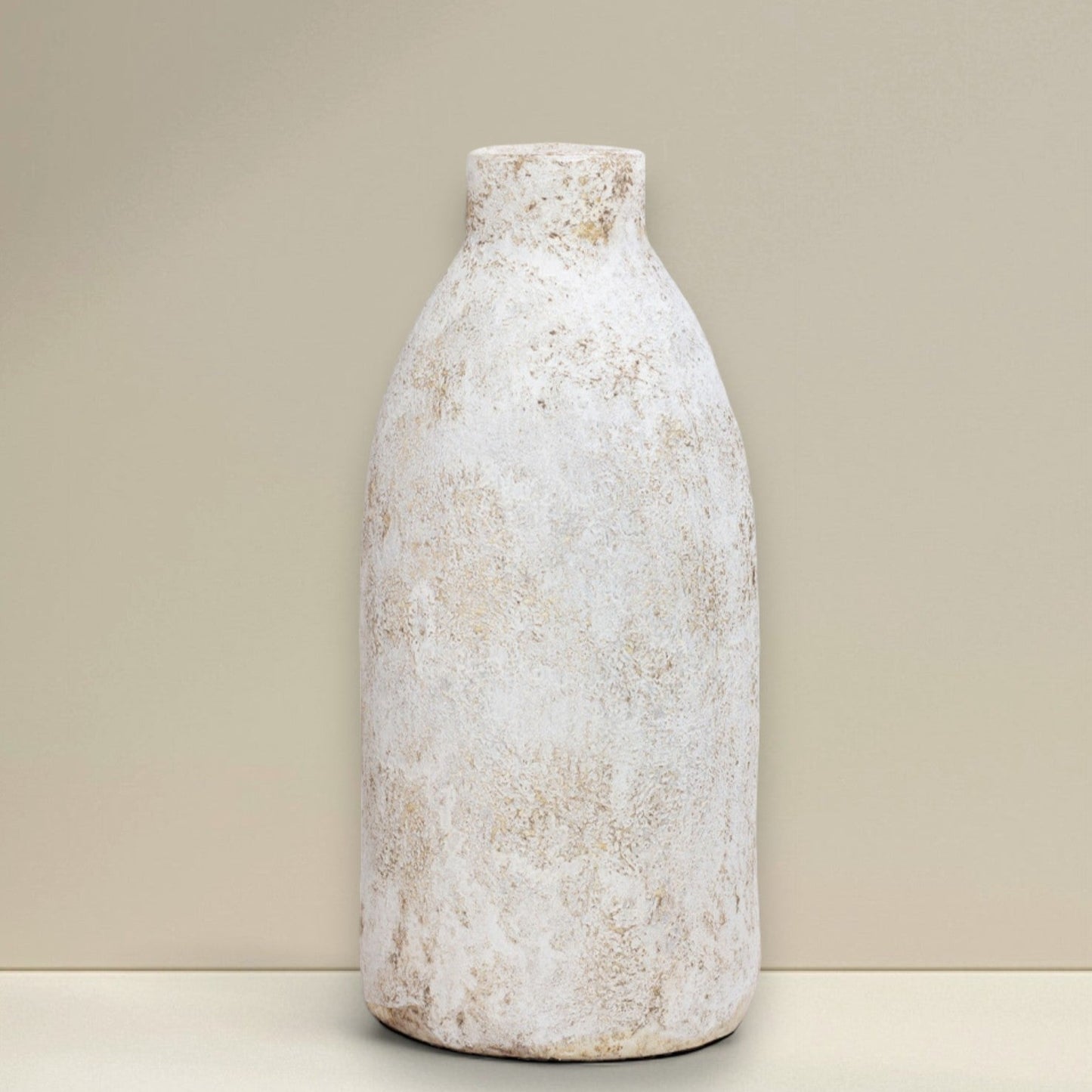 rustic wintage style pot